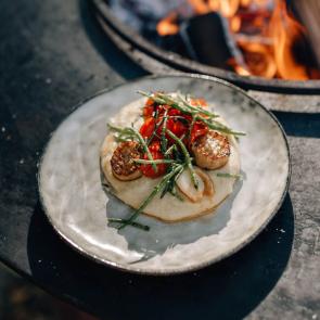 Vegan scallops on creamy polenta